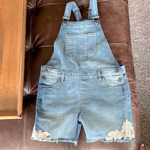 Girls XL Vigoss denim overall shorts with crochet detail